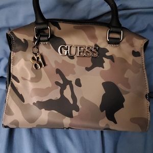 Brand New without Tags Guess Handbag!